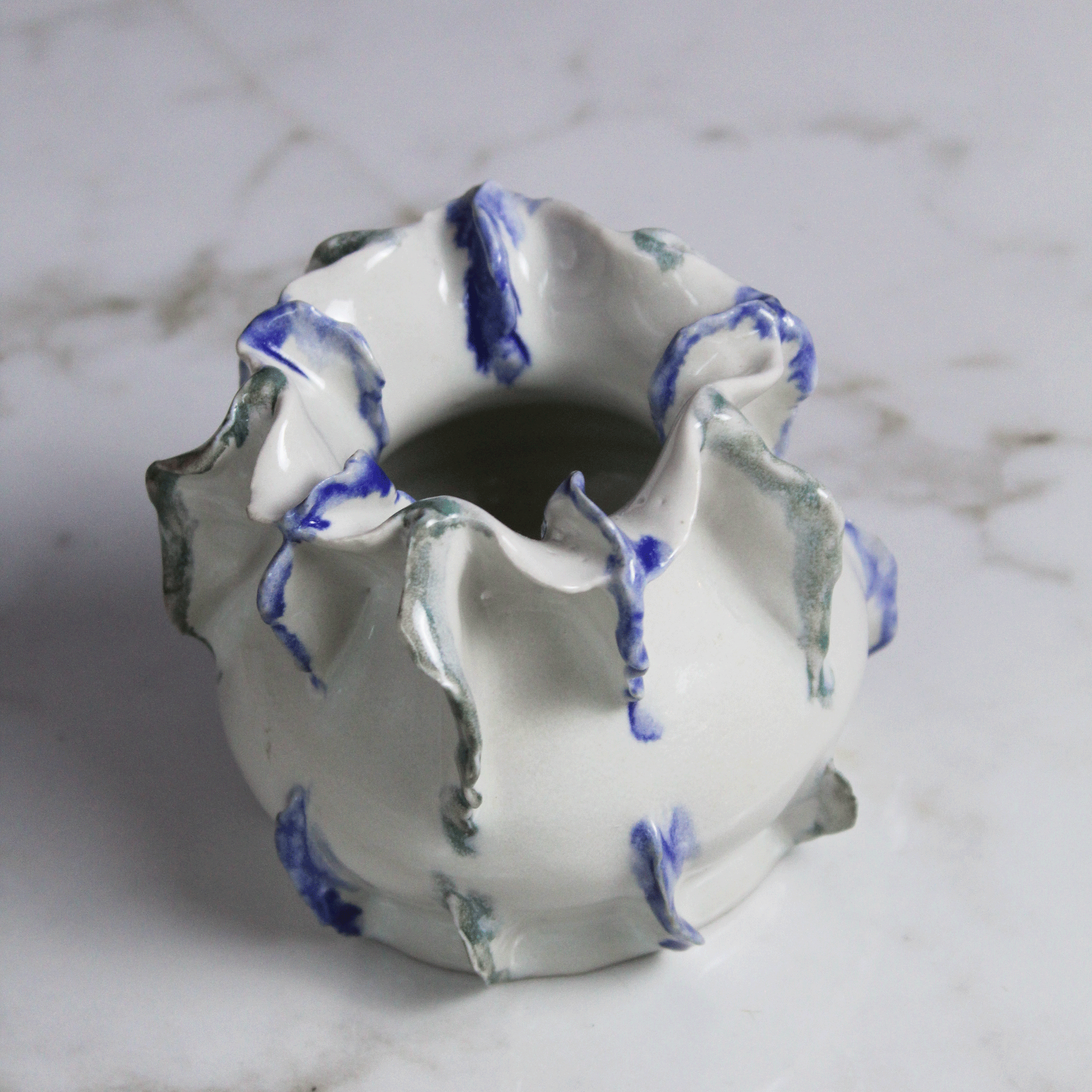 Porcelain Organic Wavy Vase